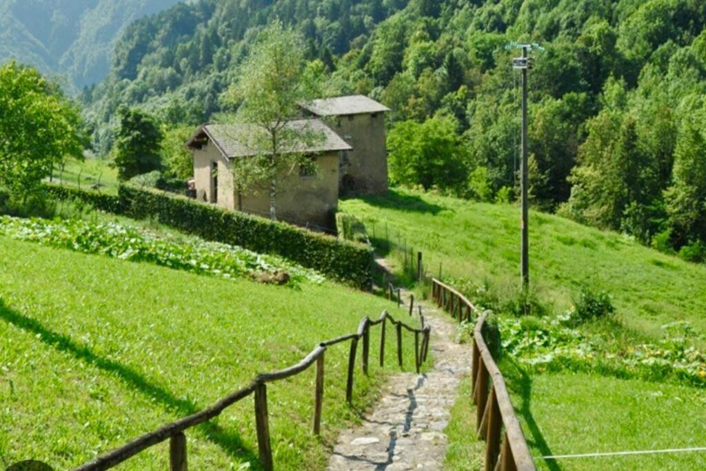 Appartamento Panoramico Casa Gerro Averara Exteriér fotografie
