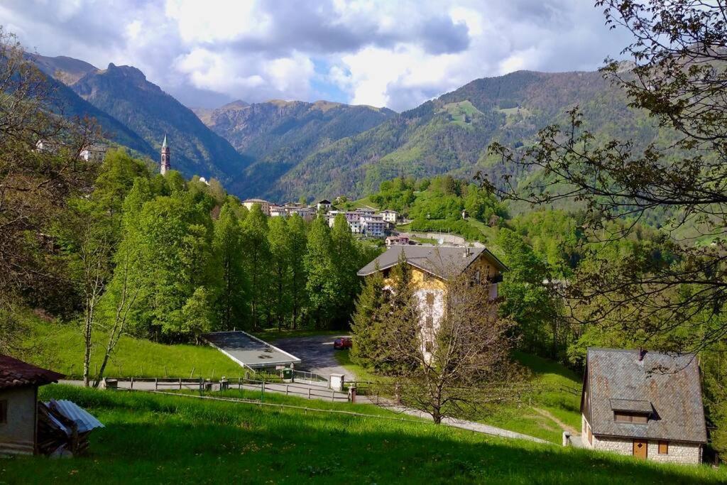Appartamento Panoramico Casa Gerro Averara Exteriér fotografie
